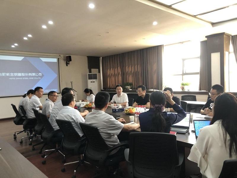 �Ϸ��еط����ڼ��������ָ��ֳ�������һ�� ݰ�ٹ�˾�߷õ���